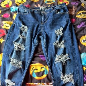 Size 18 , used a lot ,brand “hot kiss”